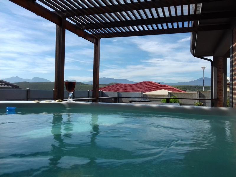 3 Bedroom Property for Sale in Reebok Western Cape